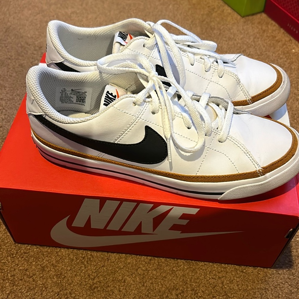 Nike Sneakers